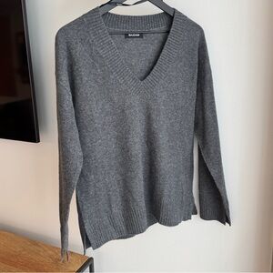NAADAM Gray V-Neck Women's Sweater